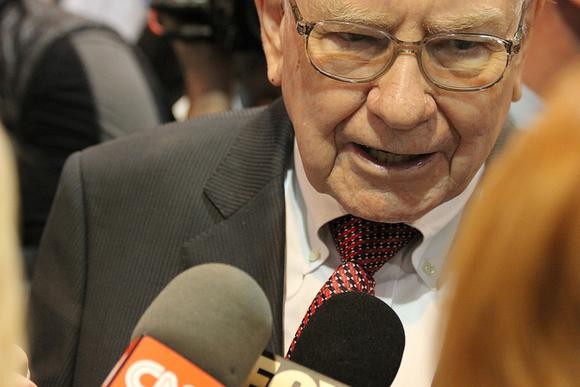 10 Warren Buffett Quotes You Should Learn By Heart