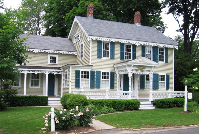 Buy a Home Before it Goes into Foreclosure Buy a Home Before it Goes into Foreclosure