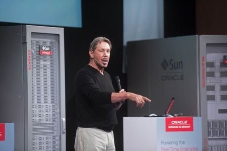 Oracle s software sales disappoint stock plummets