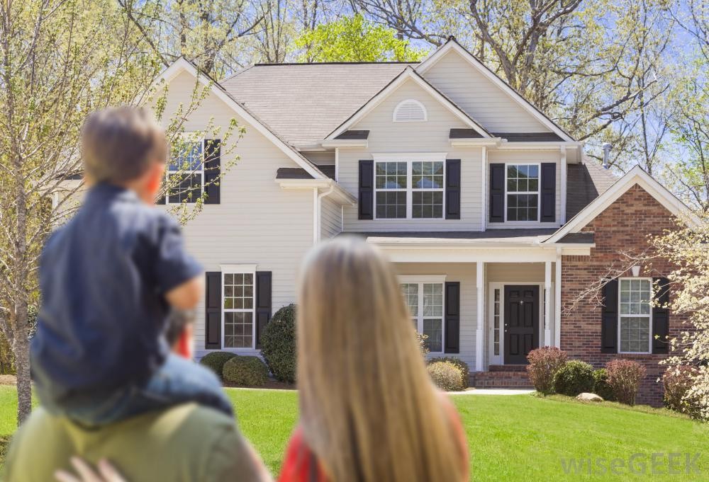 Things to know when buying a foreclosed property Things to know when buying a foreclosed property