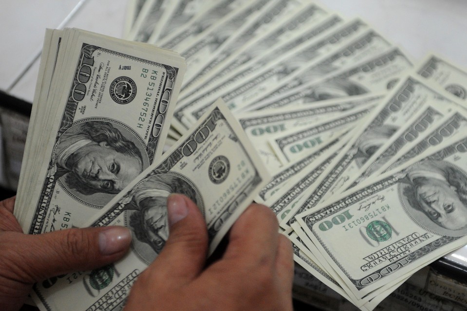 Why a Broker Who Makes Commissions Off of You Doesn t Help You by Disclosing His Conflict of