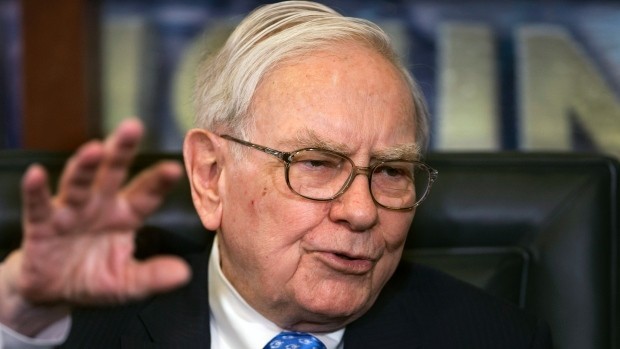 Why Is Warren Buffett Getting Into The Car Business 2015