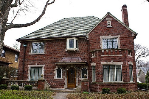 Why You Should Always use a Real Estate Agent to Sell Your House Why You Should Always use a Real Estate Agent to Sell Your House