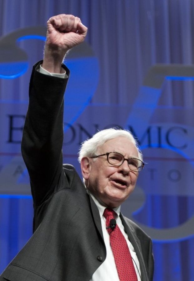 Berkshire’s Buffett adds to his lead in $1 million bet with hedge fund