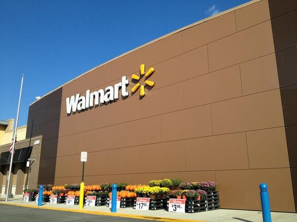 Flat Sales for WalMart Warning Sign of Even Weaker Consumer Spending Ahead