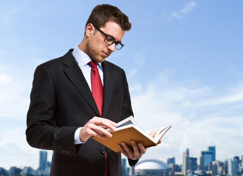 Read 7 Books Become a Financial Expert