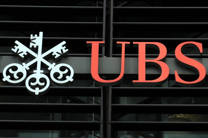 UBS Wealth Management Review 2015 Broker Fees Cost Rates Min