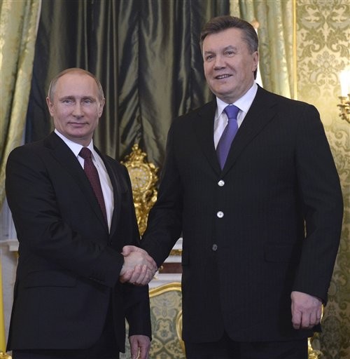 Putin Russia to buy $15 billion in Ukraine bonds Putin Russia to buy $15 billion in Ukraine bonds