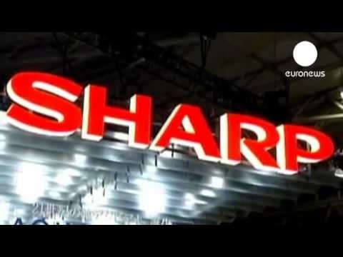 Samsung invests $112 million in Sharp