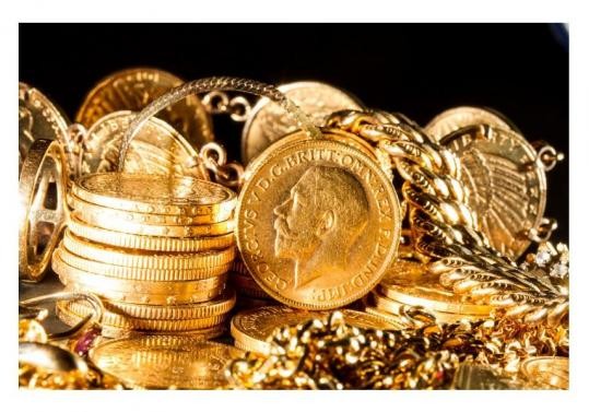 Why Invest in Physical Gold Versus Gold Stocks and Gold ETFs