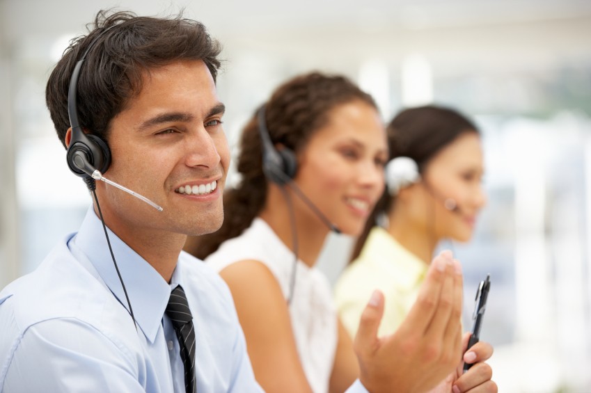 The Pros and Cons of Offshore Call Center Outsourcing