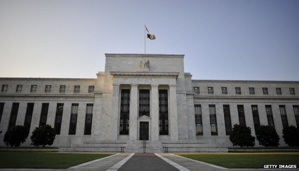 Federal Reserve minutes indicate no rush to raise interest rates