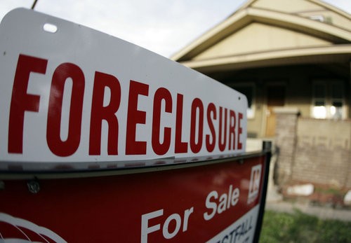 Thinking about buying a foreclosure property