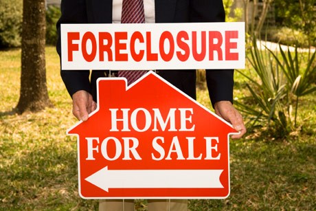 If you re buying a foreclosure you need to know this